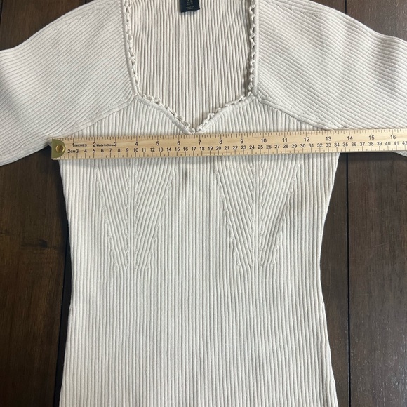 House Of Harlow 1960 Beige Ribbed Knit Sweater-Size: Medium - Picture 7 of 9